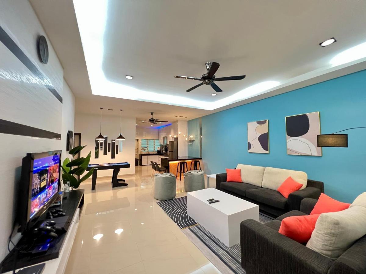 Tcvila 12Pax Neartc Dinosaurland Pooltable, Netflix Kuantan Exteriér fotografie